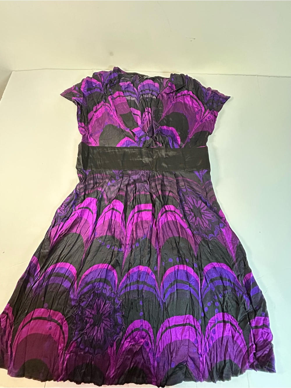 Gorgeous Silk Express Purple & Black Abstract Geometric Band-Waist Mini Dress
